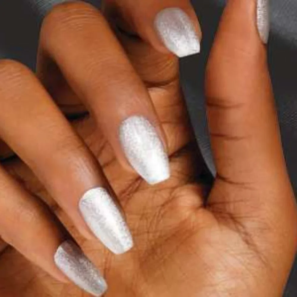 Kiss Velour Fantasy Magnetic Powder Effect Nails Medium Length
